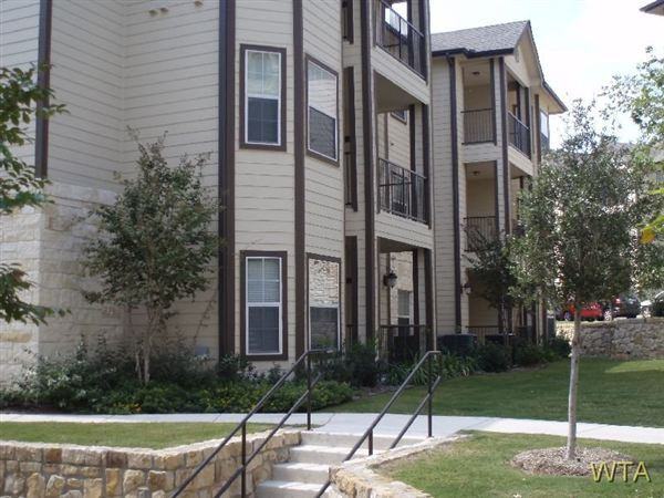 Jones Maltsberger Road at Blue Crest Lane Apartments Jones