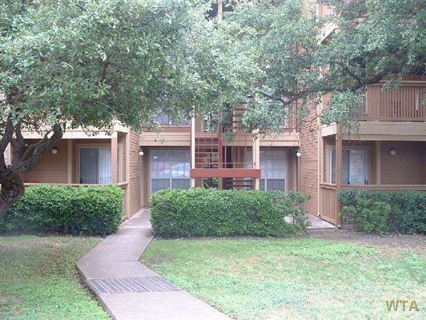 Wurzbach Parkway and Perrin Beitel Road Apartments in Hills of Park North, San Antonio, TX 78217