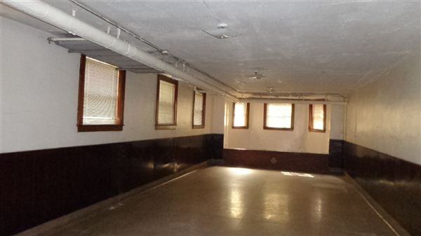 13301 MOUND ROAD (LARGE GROUP HOME STYLED BUILDING FOR RENT) Apartments