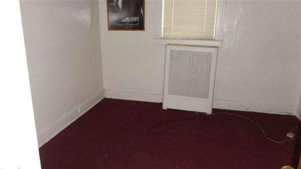 13301 MOUND ROAD (LARGE GROUP HOME STYLED BUILDING FOR RENT) Apartments