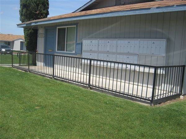 Westwood Manor Apartments 211 S Ash St, Earlimart, CA 93219 Zumper