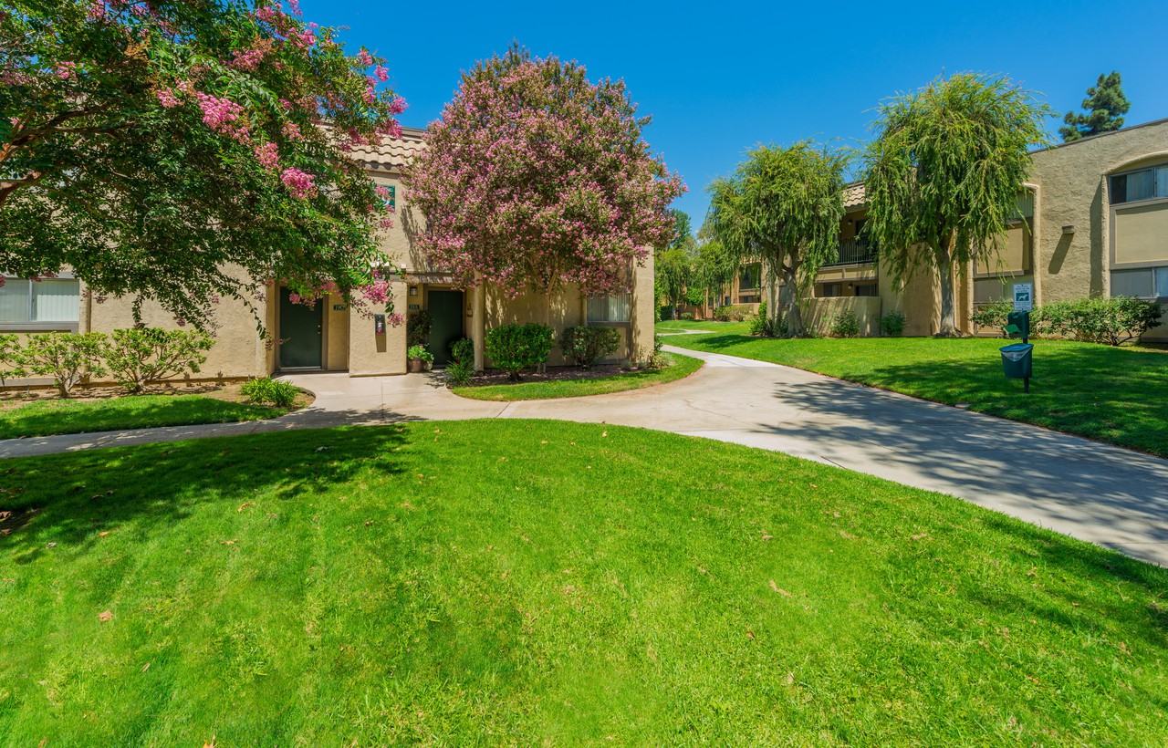 Amber Ridge Apartments 2421 Foothill Blvd, La Verne, CA 91750 Zumper