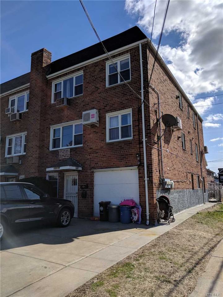 12502 6th Ave 3rdFL, Queens, NY 11356 3 Bedroom Apartment for 2,100