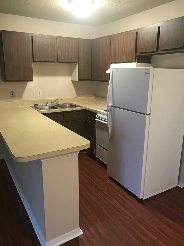 Jefferson Apartments 206 N Fourth St, Newburgh, IN 47630 Zumper