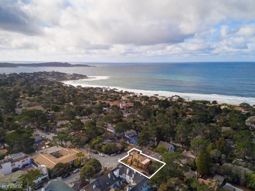 3762 Carmel Haven Apartments NW Corner of Monte Verde and 7th Avenue