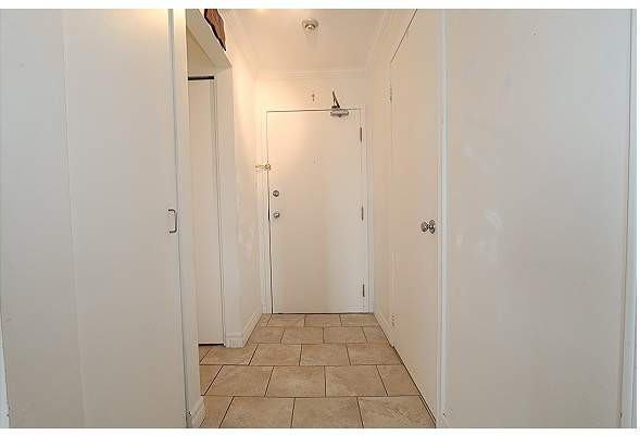 408260 Brittany Drive Apartments 260 Brittany Dr, Ottawa, ON K1K 4M1