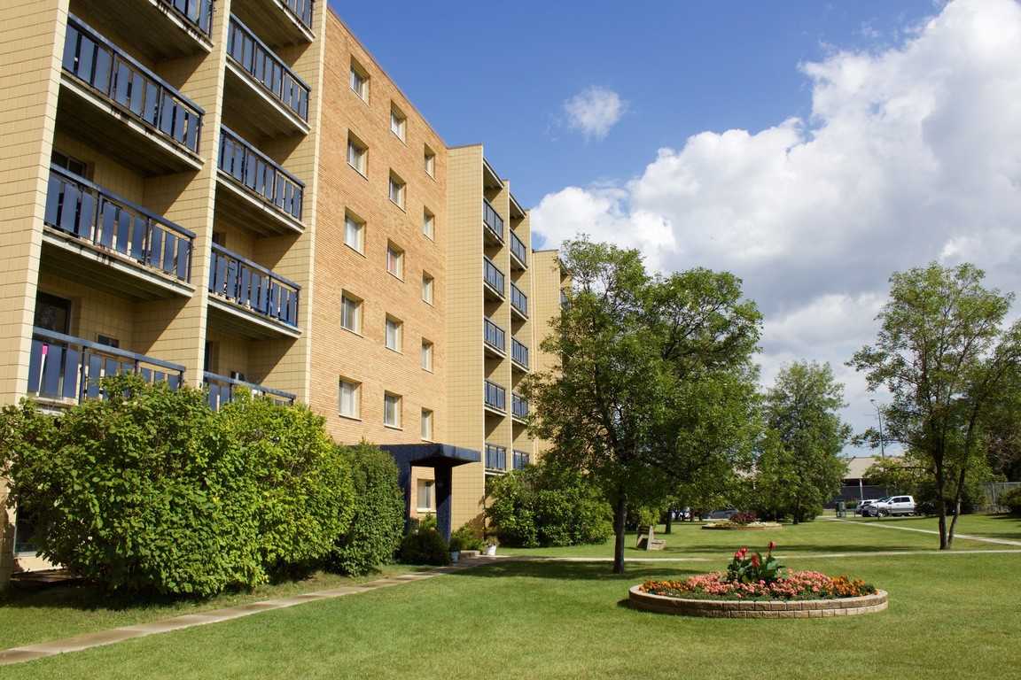 Windwood Garden Apartments 1152 Munroe Ave, Winnipeg, MB R2K 3V5 Zumper