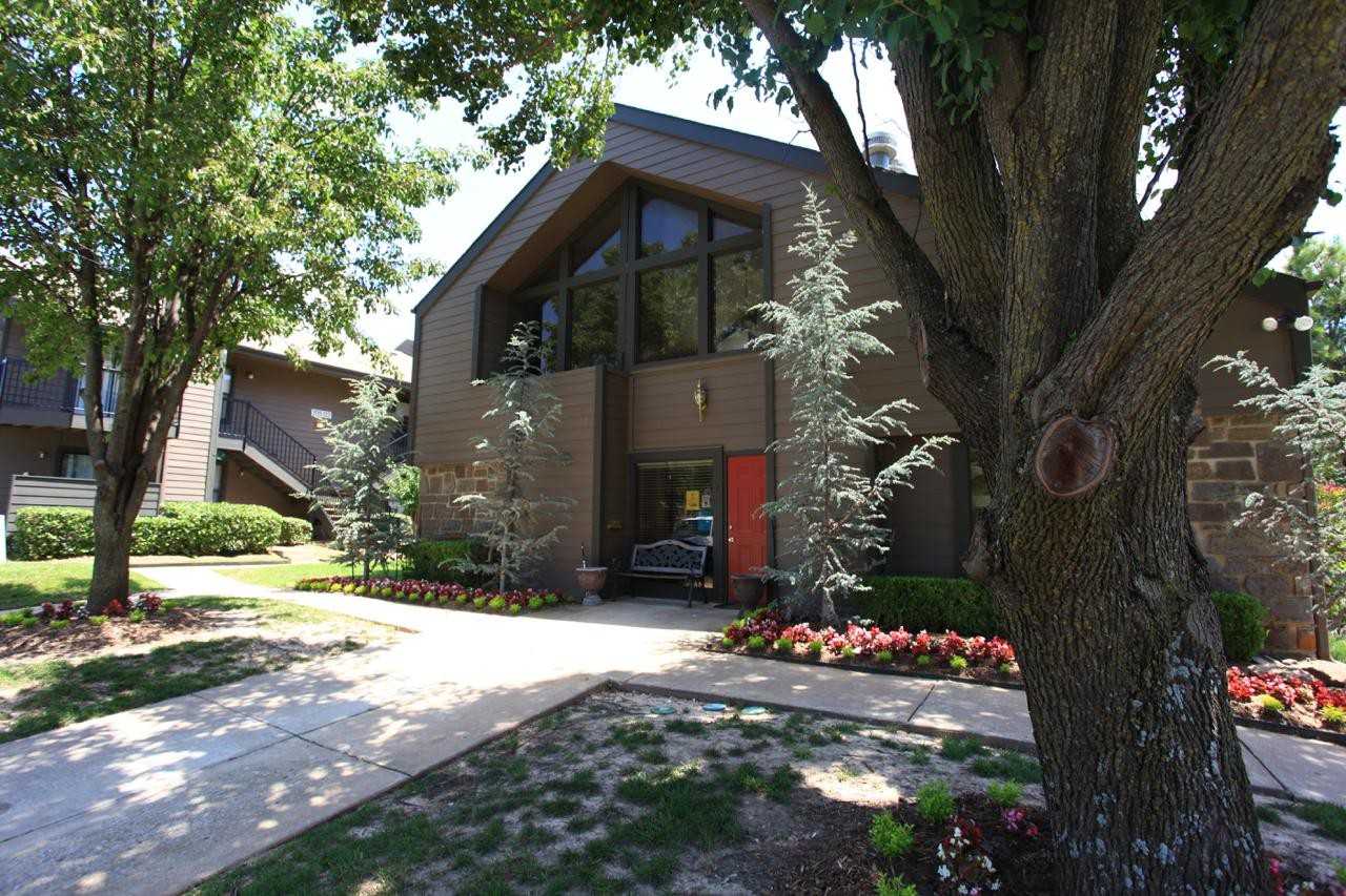 Hickory Grove Apartments 1101 W Houston St, Broken Arrow, OK 74012