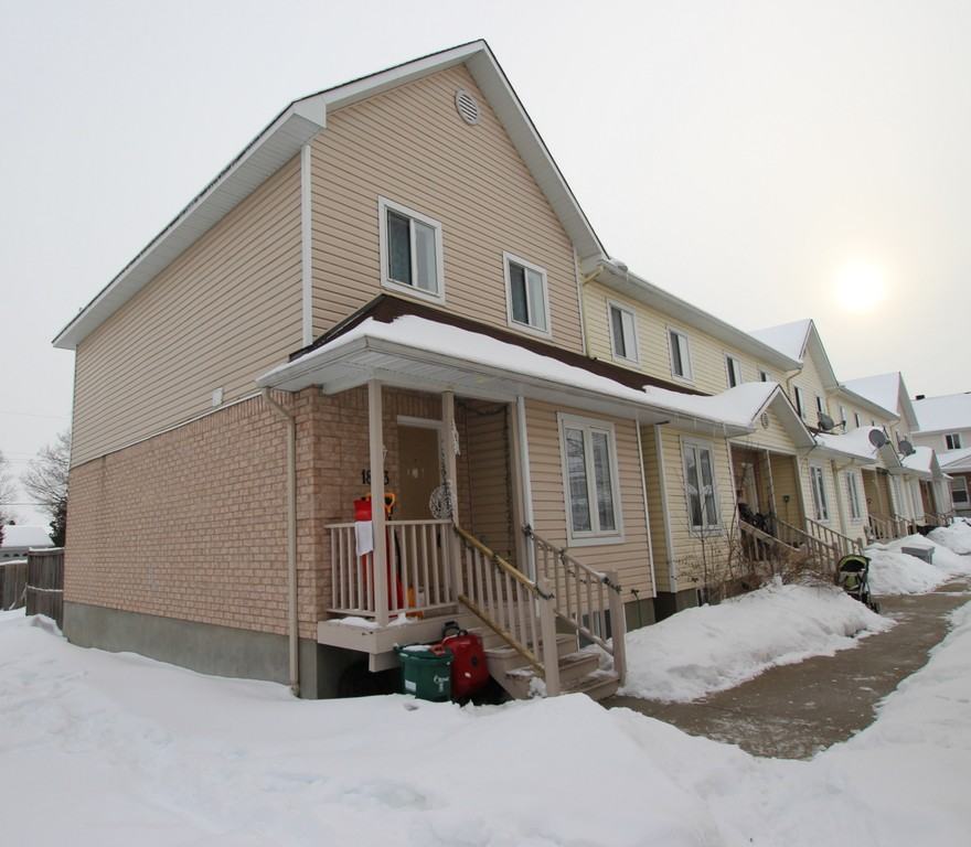1823 Loranger Court Apartments in Orleans Village, Ottawa, ON K1C 7H7