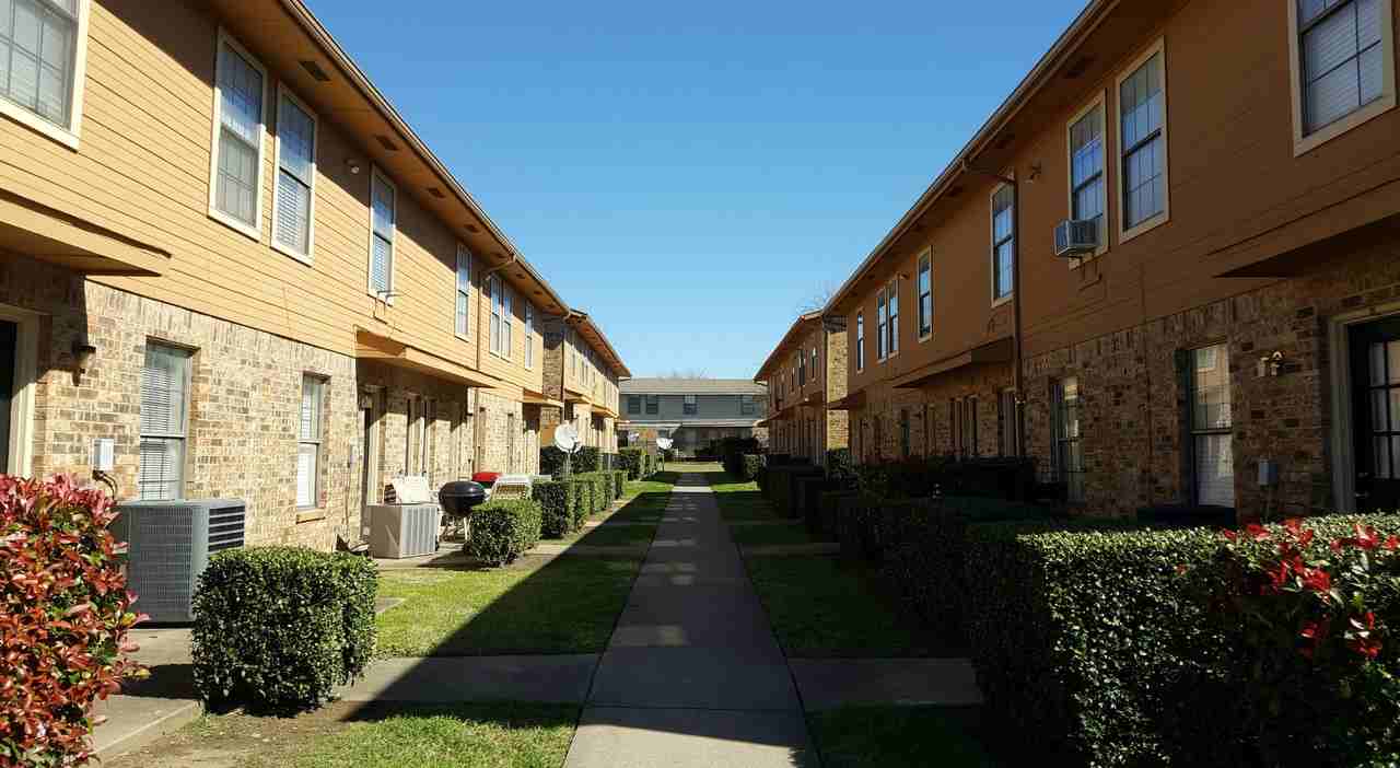 Rosegate Townhomes Apartments 4221 Rosehill Rd, Garland, TX 75043
