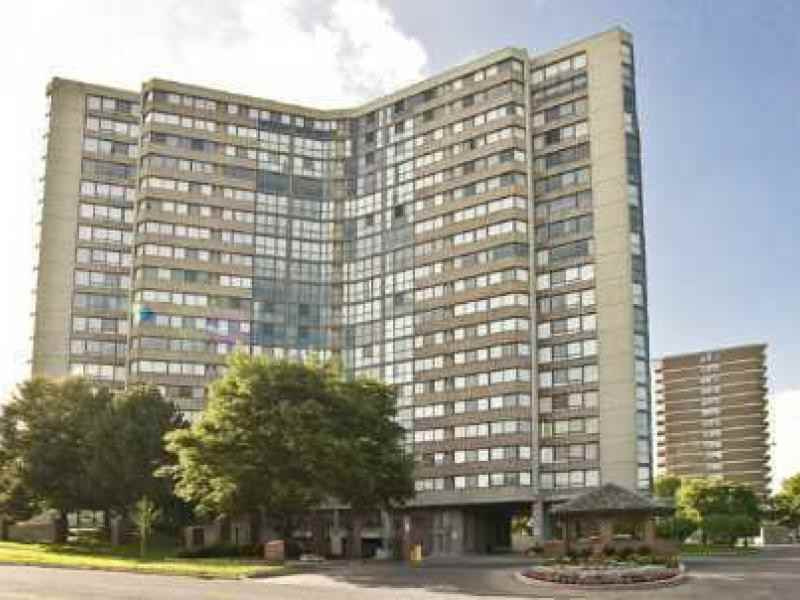 Eglinton & Scarlett Road Apartments 40 Richview Rd 706, Toronto, ON