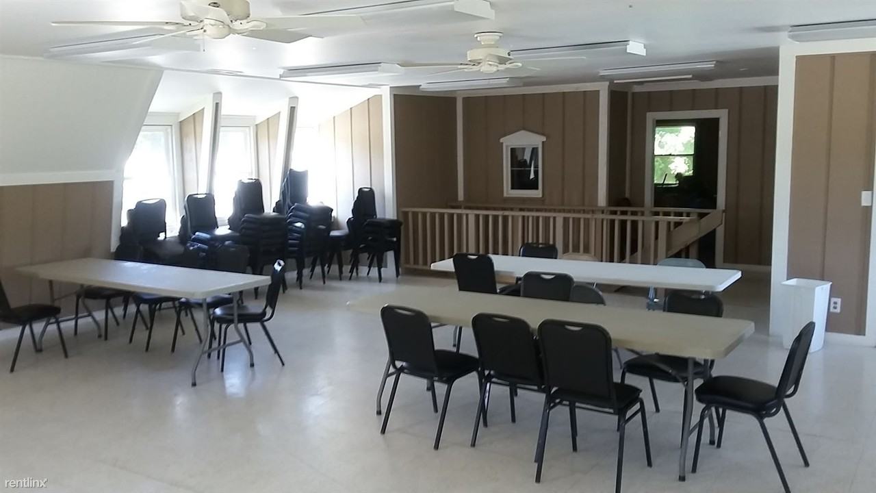 Mansard Du Lac Apartments 7300 E 10th Ave, Lake Station, IN 46405