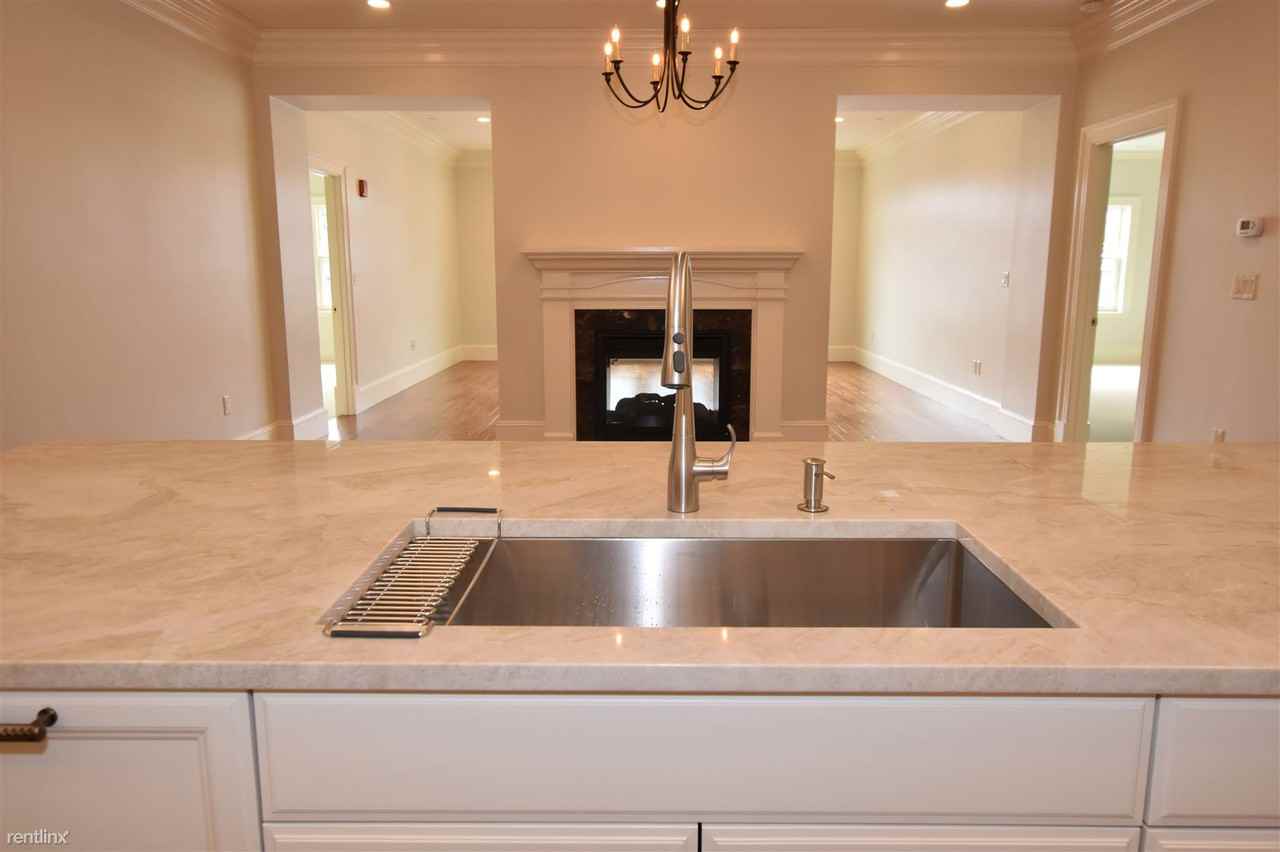 The Elmwood Apartments Park St, Winchester, MA 01890 Zumper