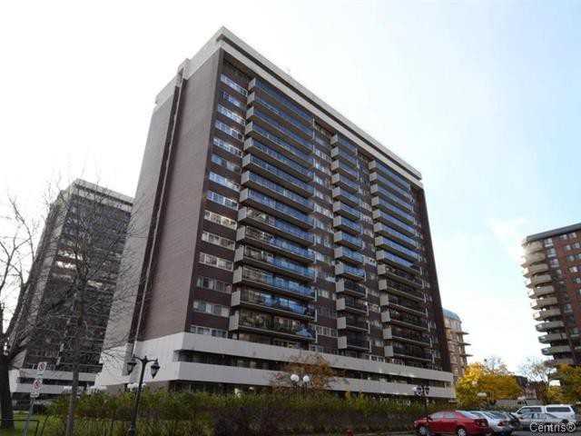 5720 Cavendish 309, Montreal, QC H4W 1S9 3 Bedroom Condo for 1,700