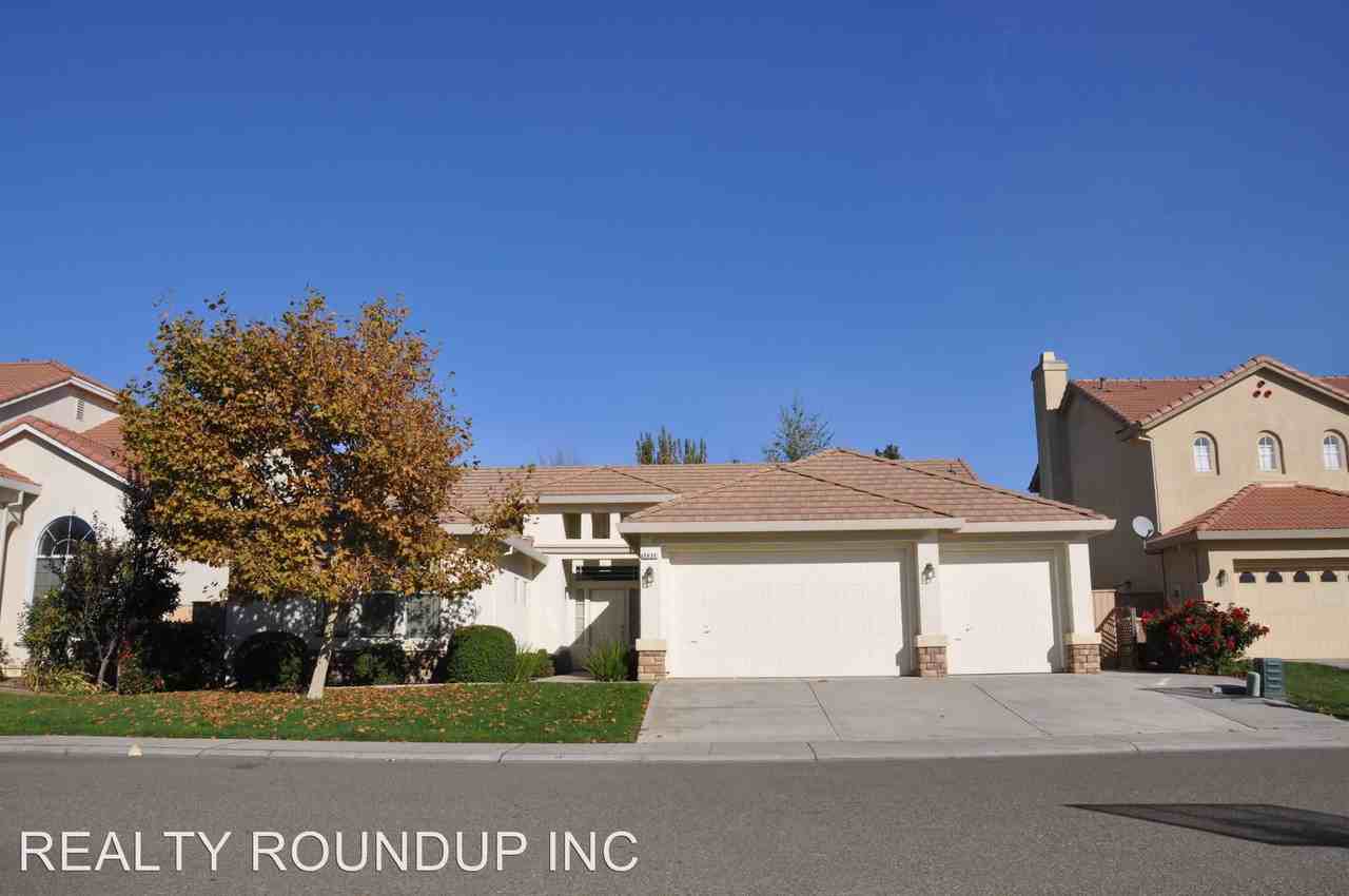 9436 Winding River Way, Elk Grove, CA 95624 4 Bedroom House for Rent