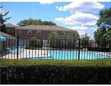 Riverview At Edison Apartments Woodbridge Ave and Rt 1 and 9, Edison