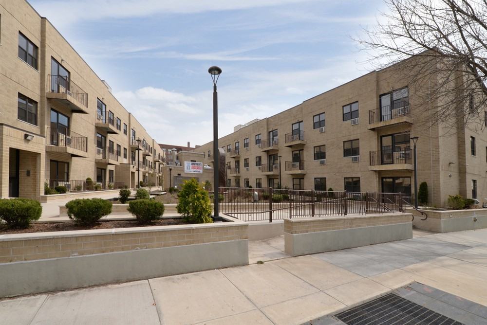 36 Hilton Ave 305, Hempstead, NY 11550 2 Bedroom Apartment for Rent for 2,300/month Zumper