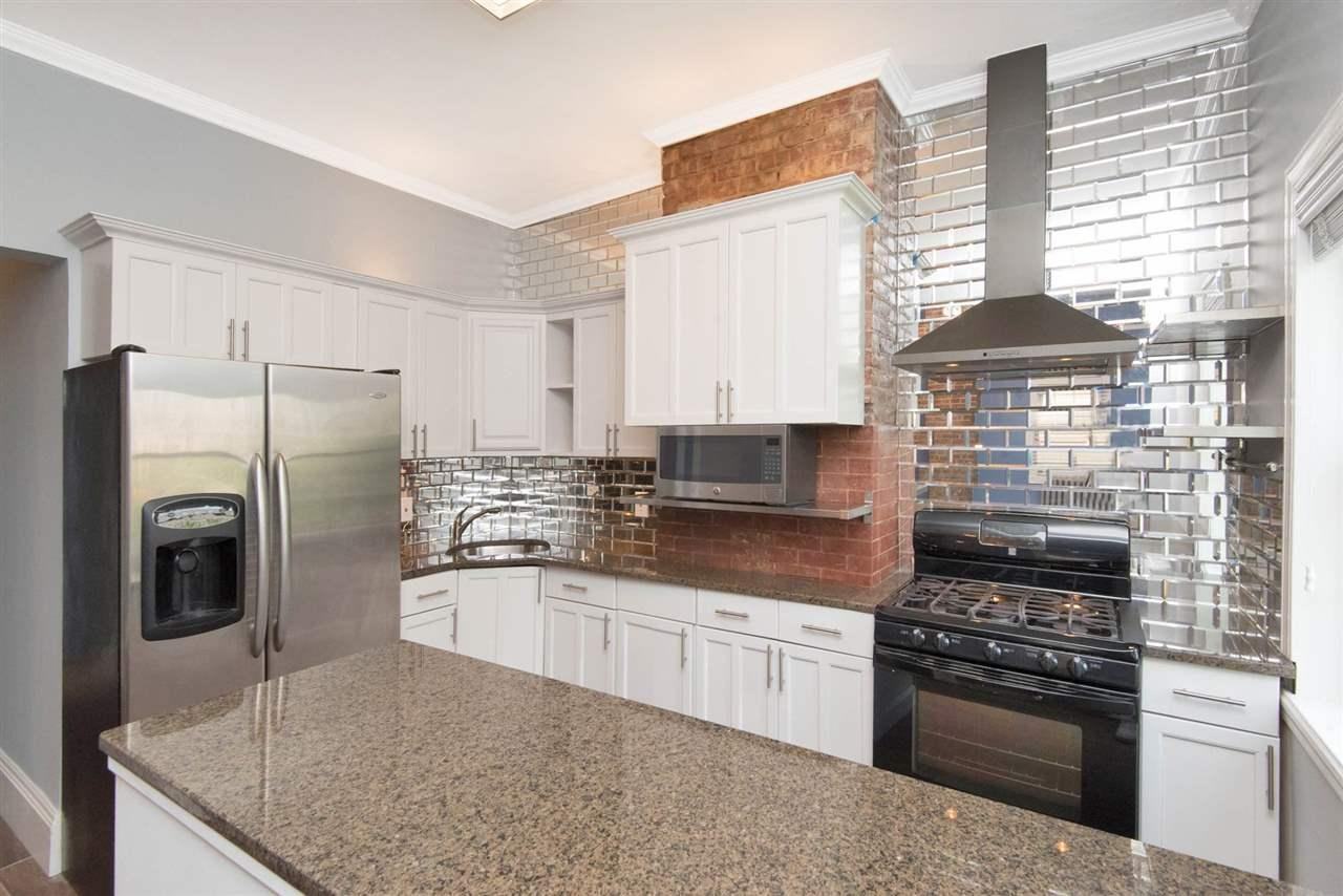 124 Dodd Street , Weehawken, NJ 07086 3 Bedroom Apartment for Rent