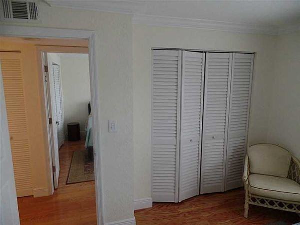 4525Â¤ POINCIANA ST Apartments in LauderdalebytheSea, Lauderdaleby