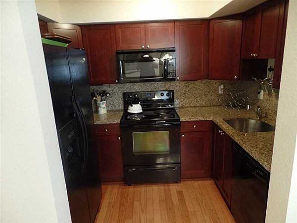 4525Â¤ POINCIANA ST Apartments in LauderdalebytheSea, Lauderdaleby