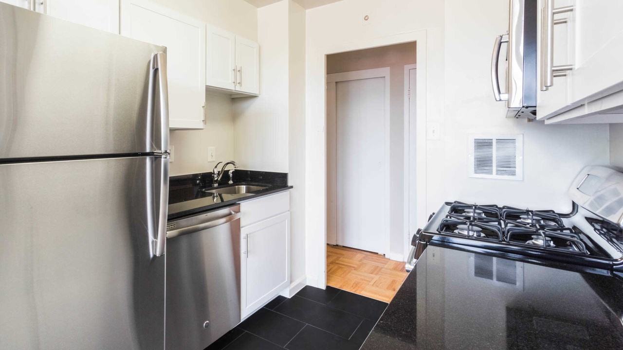 What will 1,900 rent you in Woodley Park, today?