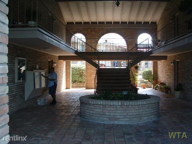 6900 N. VANDIVER Apartments 6900 N Vandiver Rd, San Antonio, TX 78209