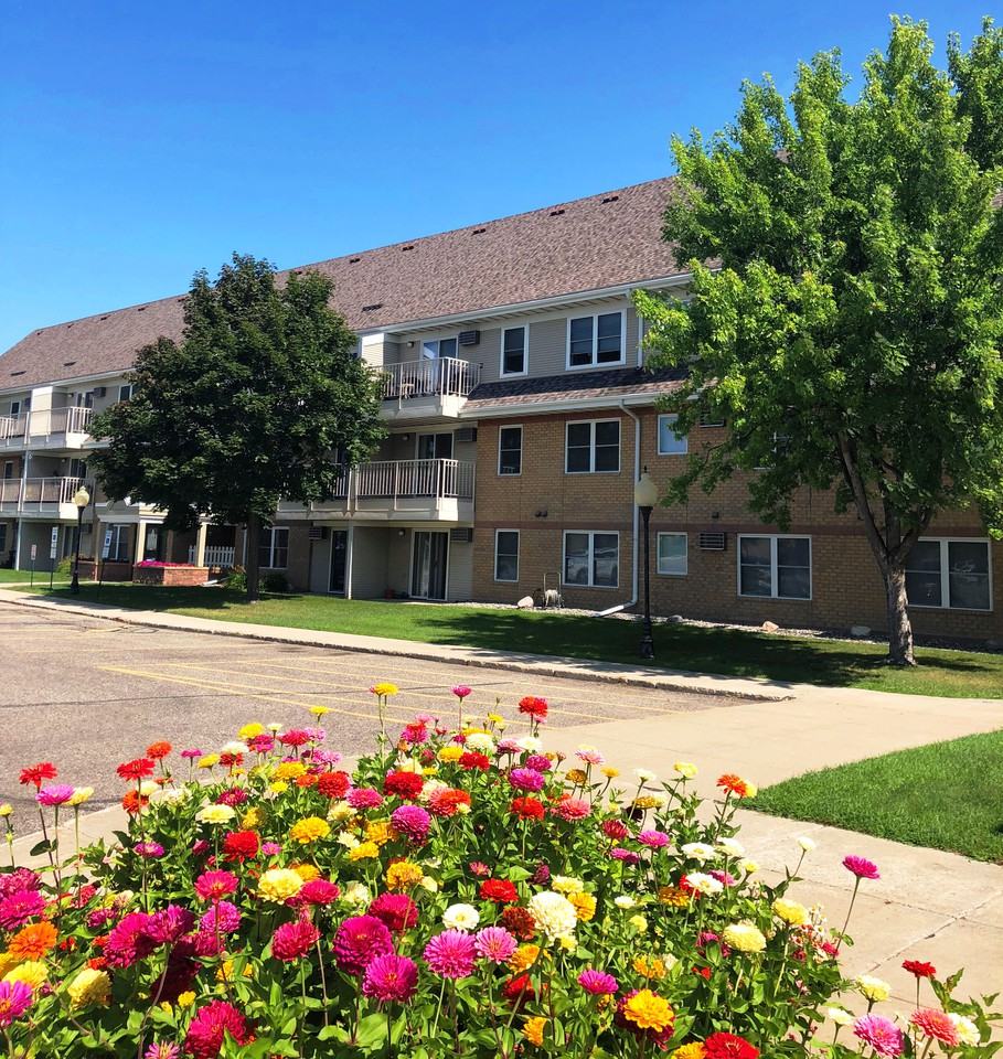Trollwood Village Apartments 3105 Broadway North, Fargo, ND 58102