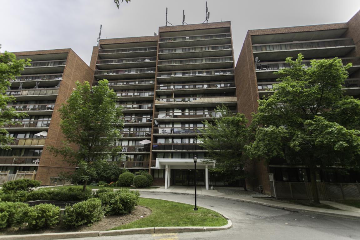 2720 WINDWOOD DRIVE Apartments 2720 Windwood Dr, Mississauga, ON L5N