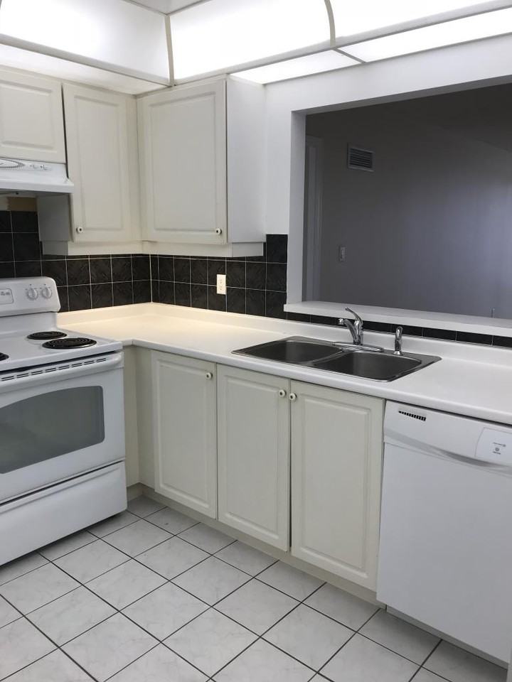 Tam O Shanter I Apartments 168 Bonis Ave, Toronto, ON M1T 3V6 Zumper