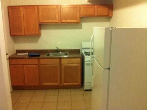 Large 2bd on 62nd Rocwell *also section 8 Apartments 2609 W