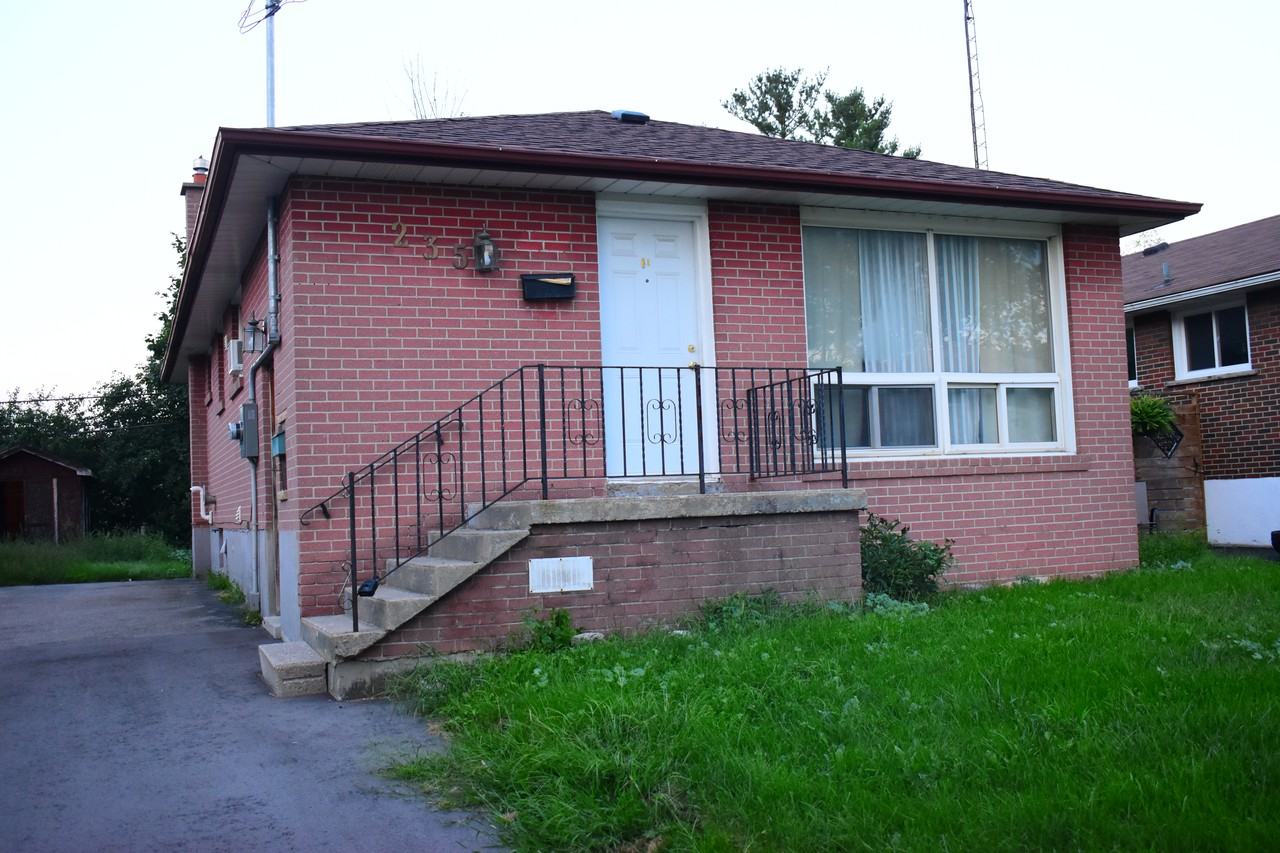 235 Waverly Street South, Oshawa, ON L1J 5V3 2 Bedroom Apartment for Rent for 1,200/month Zumper