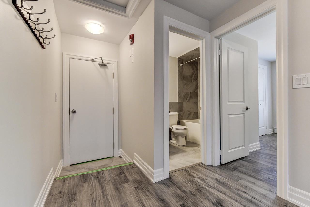 Dundas St E & Brock St S Apartments in Downtown Whitby, Whitby, ON L1N