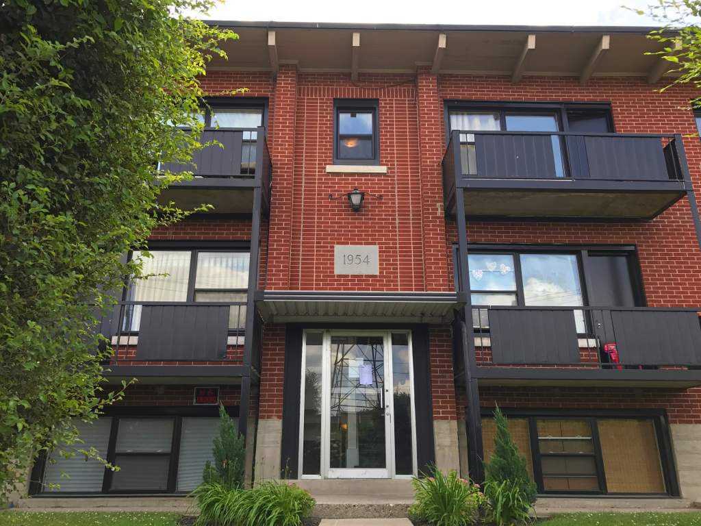 164 Belmont Avenue West Apartments in Cherry Hill, Kitchener, ON N2M