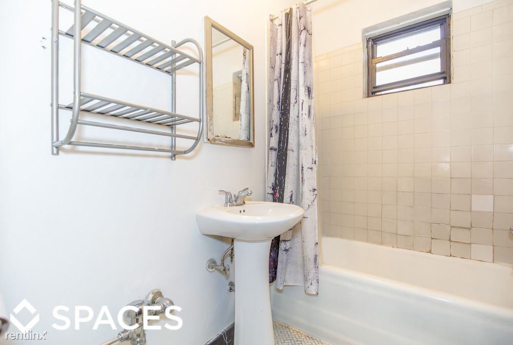 4631 N Paulina Apts Apartments Paulina Leland, Chicago, IL 60640