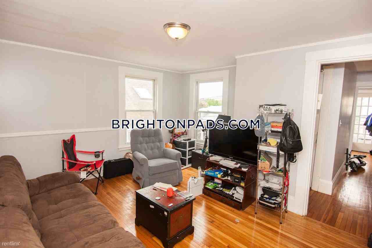 41 Bigelow St Apartments in Oak Square, Boston, MA 02135 Zumper