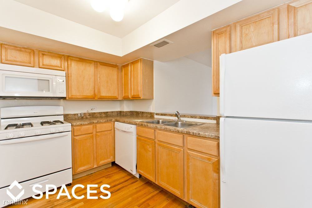 Sheridan Lake Apartments 6401 N Sheridan Sheridan Broadway