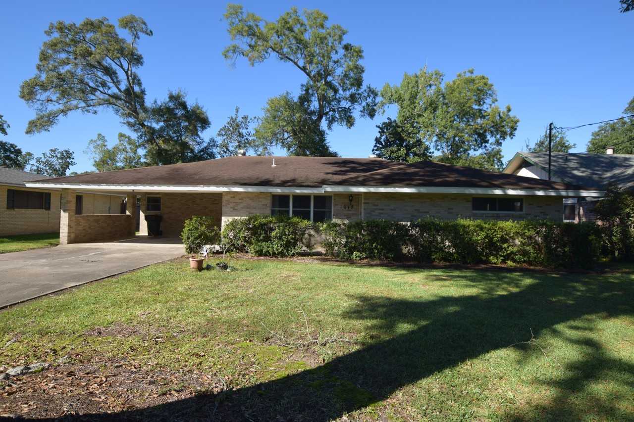 1018 Paris St, Lake Charles, LA 70605 3 Bedroom House for Rent for