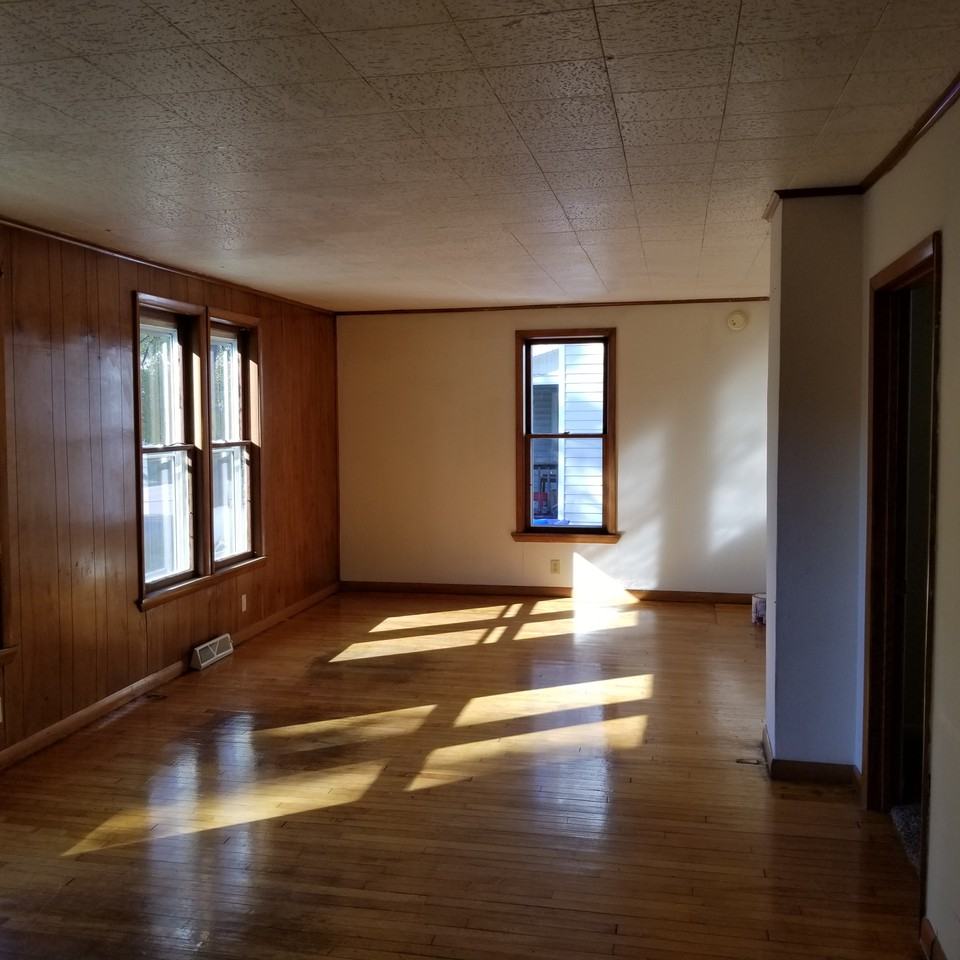 818 W Franklin St, Appleton, WI 54914 2 Bedroom Apartment for Rent for