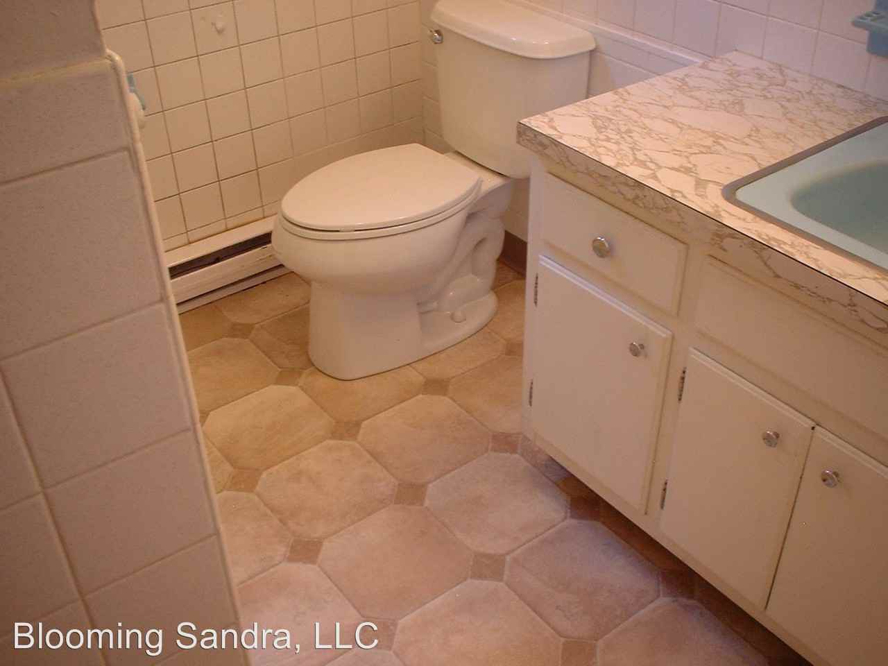 105 & 107 Sandra, 210 Bloomingrove Drive Apartments 210 Bloomingrove Dr 105, Troy, NY 12180