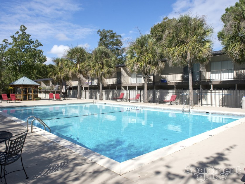 Hampton Court Apartments 2424 Drusilla Ln, Baton Rouge, LA 70809 Zumper