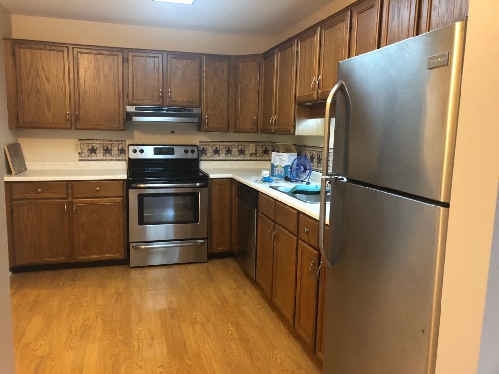 1207 Armour Rd, Peterborough, ON K9H 0E3 2 Bedroom Apartment for 1,800