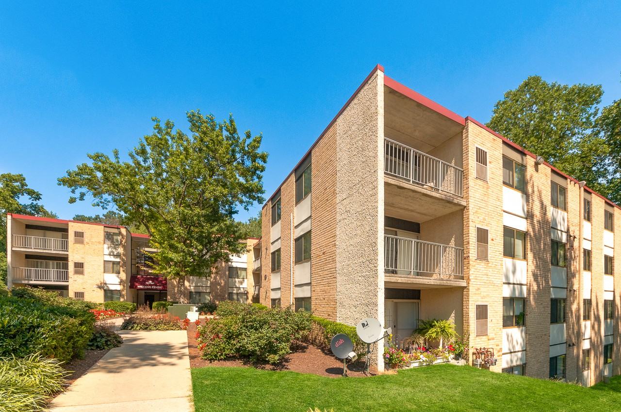 Windsor Courts Apartments 13802 Castle Boulevard, Fairland, MD 20904