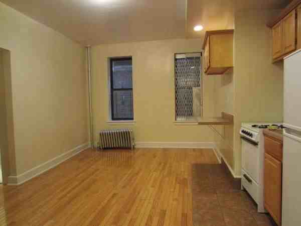 161 StYankee Stadium Apartments in Concourse Village, New York, NY