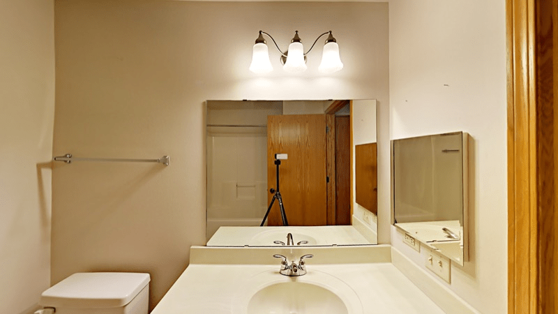 Underwood Station Apartments 1060 N 115th St, Wauwatosa, WI 53226