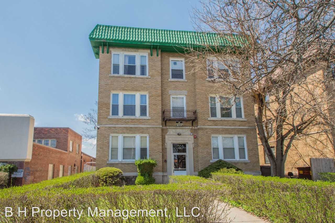 Apartment for rent at 131 Washington Street in Frog Hollow, Hartford, Connecticut