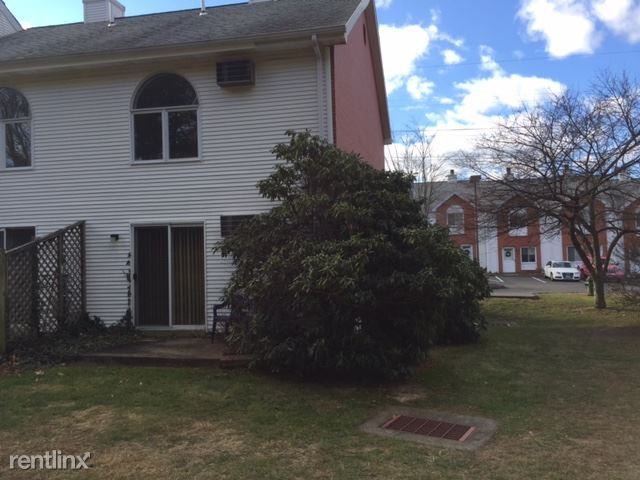 Parkview Condominiums Apartments 585 Park Rd, Waterbury, CT 06708