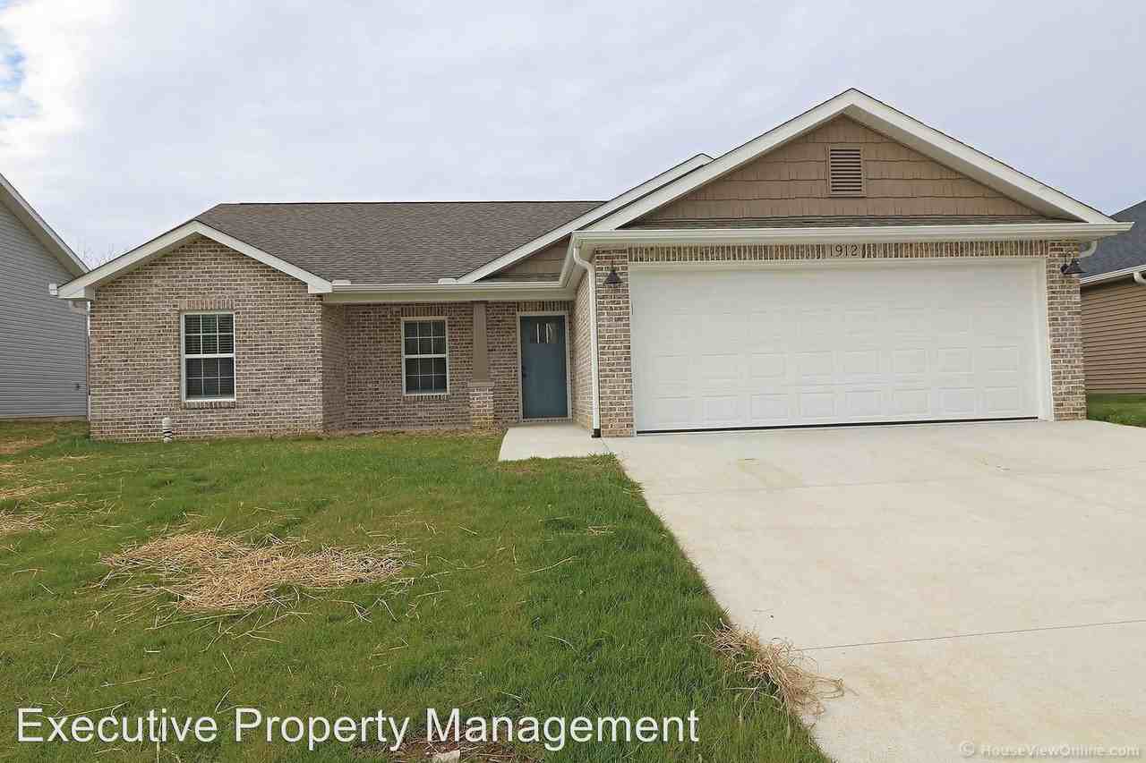 1912 Eden Way, Cape Gerardo, MO 63701 3 bedroom apartment for rent