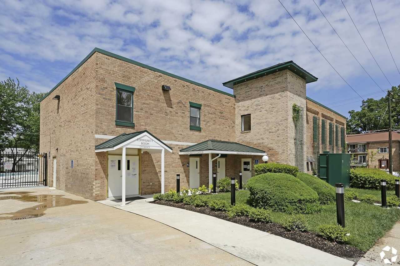 Wedgewood Apartments 7615 McWhorter Pl, Annandale, VA 22003 Zumper