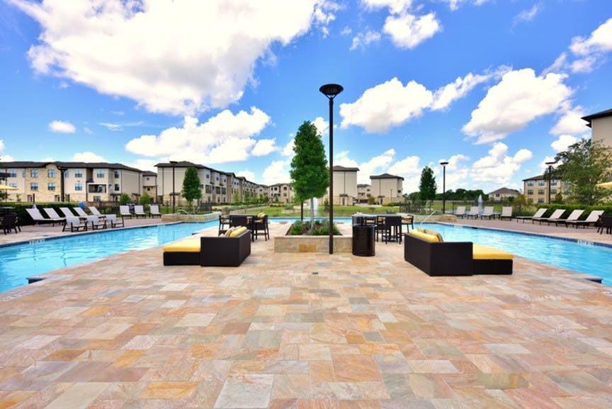 Broadstone Falcon Landing Apartments 3300 Falcon Landing Blvd, Katy
