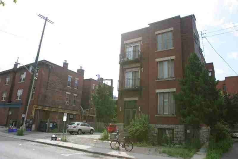 216 Cooper Street, Ottawa, ON K2P 1P7 5 Bedroom Apartment for Rent for